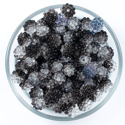 25 Gram - 10 mm Siyah-Beyaz Renkli Böğürtlen Plastik Boncuk, ( 25 gram - 65-68 Adet Arası ) - 2