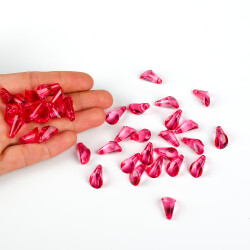 25 Gram - 17 mm, Pembe Renk Akrilik Boncuk, Kesik Piramit Model Boncuk, (25 gr - 42-45 Adet) - YF Hobi