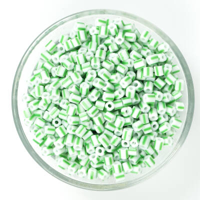 25 Gram - 5 mm Yeşil Beyaz Çizgili Desenli Cam Kum Boncuk, Takı Yapım Boncuğu (25 gram ~ 125 Adet) - 1