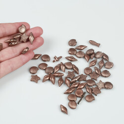 25 Gram - Karışık Deniz Ürünleri Figürlü Plastik Boncuk, Parlak Kahve Renkli ( 25 Gram - 73-76 Adet ) - 4