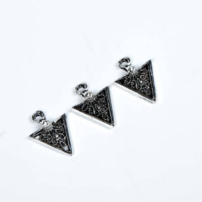 6 Adet - 17 mm Üçgen Desenli Metal Uç, Takı Malzemesi, Boyalı Gümüş Kaplama - 4